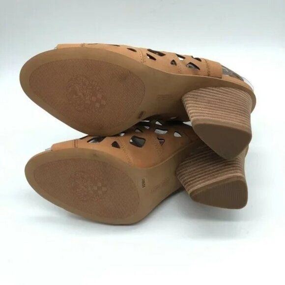 Vince Camuto Deverly Beige Cut Out Nubuck Leather Sandals - Picture 5 of 6